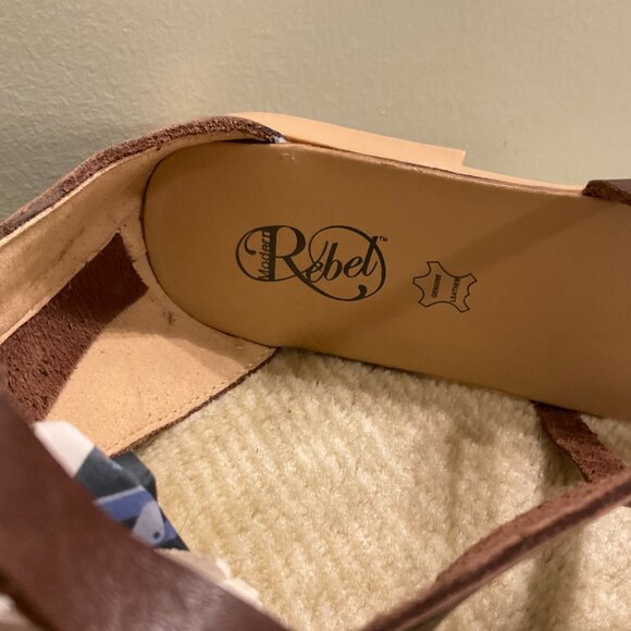 Modern Rebel Gladiator Leather Sandals - Size 8 - Picture 3 of 4